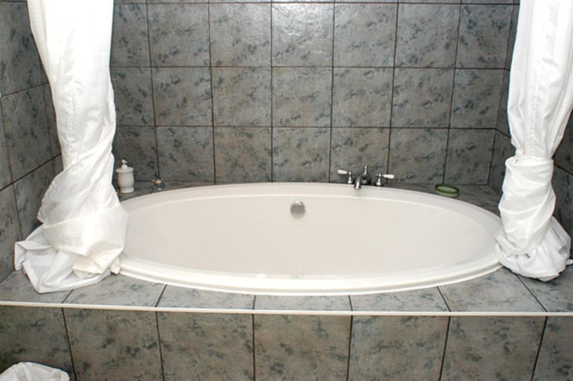 Bay Wind 4*